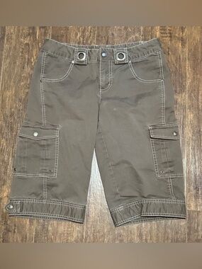 Athleta Kick It Cargo Bermuda Hiking  Shorts Brown Women’s Size 6